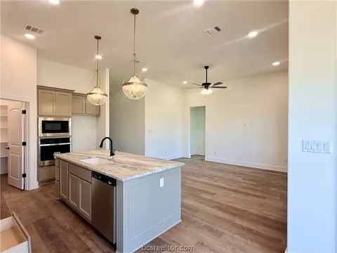 Kitchen - 5074 Acadia Loop, Bryan, TX 77802 photo 1 of 2