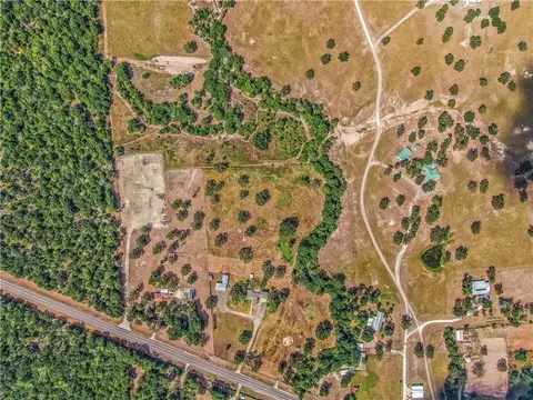 5917 Highway 30, Anderson, TX 77830
