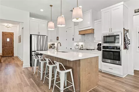 Kitchen - 4757 N Stonecrest Ct, Bryan, TX 77808 photo 3 of 7