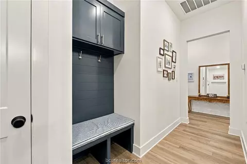 Entry Way - 4757 N Stonecrest Ct, Bryan, TX 77808 photo 1 of 1