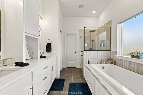 Bath - 4757 N Stonecrest Ct, Bryan, TX 77808 photo 1 of 6