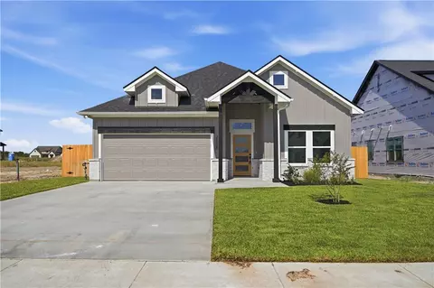 2808 Captain Dr, Bryan, TX 77808