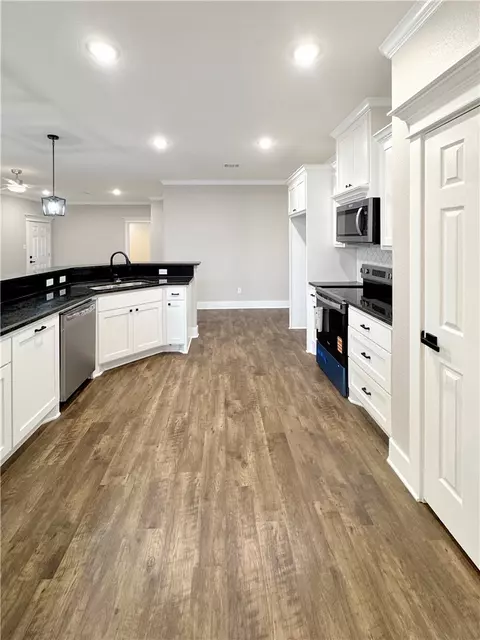 Kitchen - 2100 Zebrina Ct, Bryan, TX 77807 photo 4 of 5