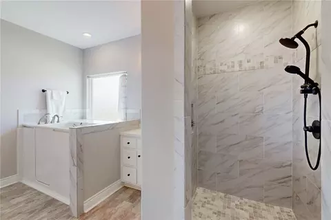 Bath - 6536 Agave Ct, Bryan, TX 77808 photo 4 of 7