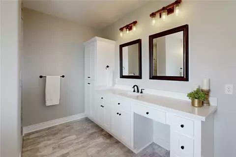 Bath - 6536 Agave Ct, Bryan, TX 77808 photo 2 of 7