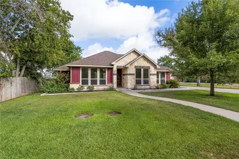 1519 Felder St, Navasota, TX 77868