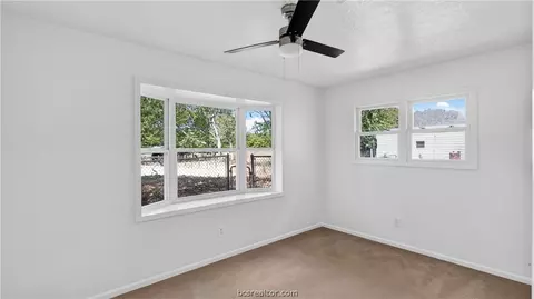 Bedroom - 6088 Hare Ln, Bryan, TX 77808 photo 1 of 5
