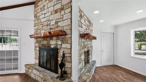 Living - 6088 Hare Ln, Bryan, TX 77808 photo 5 of 8