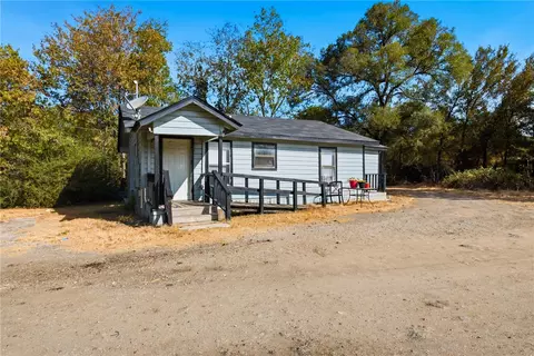 906 W Martin Luther King Jr Street A B, Bryan, TX 77803