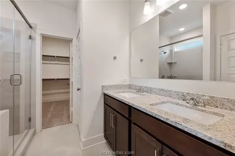 Bath - 5644 Hayduke Ln, Bryan, TX 77802 photo 2 of 6