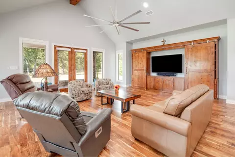 Living - 10147 Albert Dr, Iola, TX 77861 photo 1 of 2