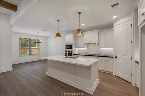 Kitchen - 5046 Acadia Loop, Bryan, TX 77802 photo 1 of 2