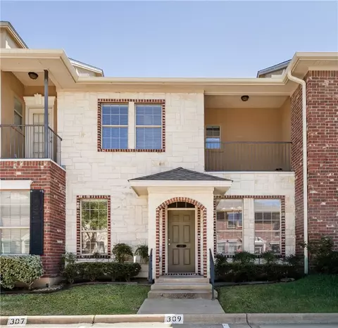 309 Forest Dr, College Station, TX 77840