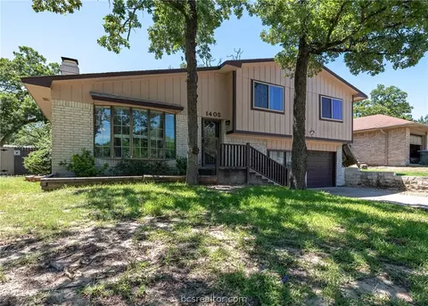 1405 Magnolia Dr, College Station, TX 77840