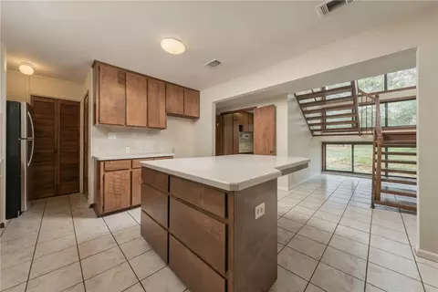 Kitchen - 5000 Lantern Ln, Bryan, TX 77808 photo 4 of 5