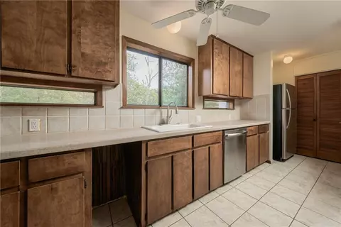 Kitchen - 5000 Lantern Ln, Bryan, TX 77808 photo 5 of 5