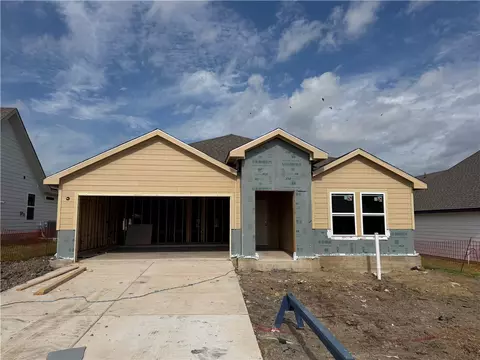 918 Legrand St, Brenham, TX 77833