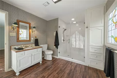 Bath - 1005 Esther Blvd, Bryan, TX 77802 photo 3 of 6