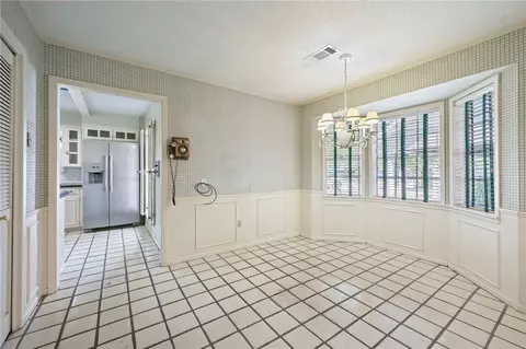 Dining - 1005 Esther Blvd, Bryan, TX 77802 photo 3 of 3