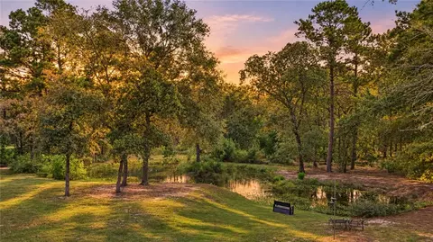 17050 Whippoorwill Rd, Navasota, TX 77868