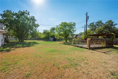 Exterior - 3902 Oak Bluff Cir, Bryan, TX 77802 photo 4 of 4