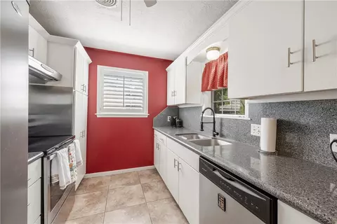 Kitchen - 3902 Oak Bluff Cir, Bryan, TX 77802 photo 2 of 2