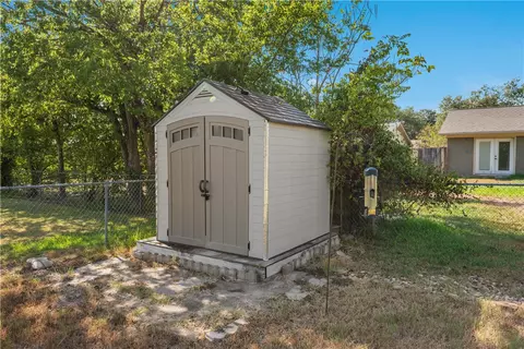 Other - 3902 Oak Bluff Cir, Bryan, TX 77802 photo 4 of 4