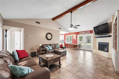 Living - 3902 Oak Bluff Cir, Bryan, TX 77802 photo 1 of 2