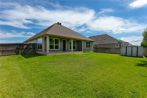 Exterior - 1458 Kingsgate Dr, Bryan, TX 77807 photo 5 of 7
