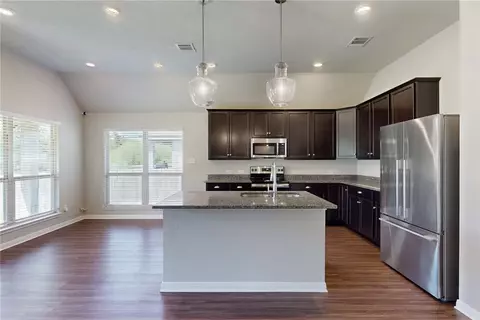 Kitchen - 1458 Kingsgate Dr, Bryan, TX 77807 photo 1 of 4