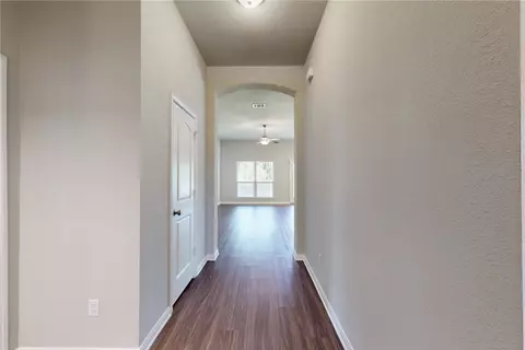 Entry Way - 1458 Kingsgate Dr, Bryan, TX 77807 photo 2 of 5