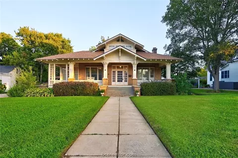 409 College Ave, Brenham, TX 77833