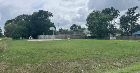 701 W Virginia St, Navasota, TX 77868