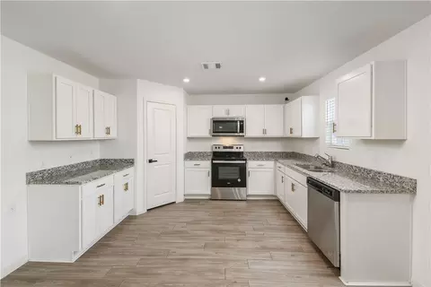 Kitchen - 6037 Toby Bnd, Bryan, TX 77807 photo 1 of 2