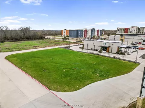3047 University Dr, Bryan, TX 77802 photo 11