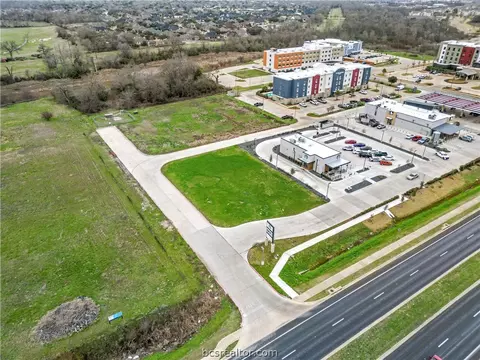 3047 University Dr, Bryan, TX 77802 photo 5