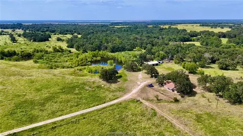 12300 Willow Creek Rd, Franklin, TX 77856
