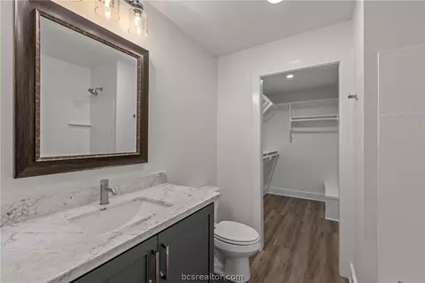 Bath - 203 Dunn St, Bryan, TX 77801 photo 3 of 3