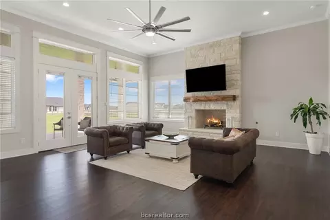 Living - 7844 Mathis Creek Dr, Bryan, TX 77808 photo 1 of 4