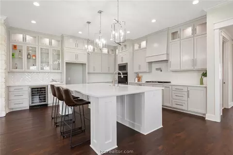 Kitchen - 7844 Mathis Creek Dr, Bryan, TX 77808 photo 2 of 6