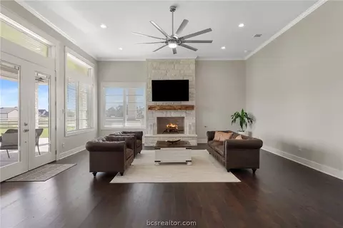 Living - 7844 Mathis Creek Dr, Bryan, TX 77808 photo 4 of 4