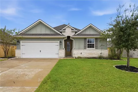 4002 Heru Ct, College Station, TX 77845