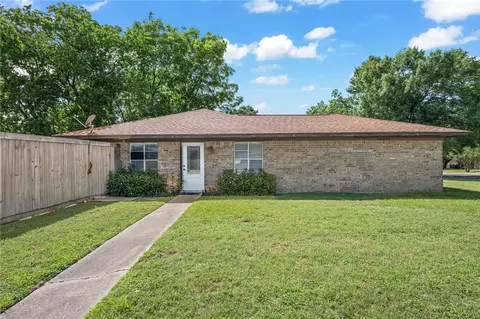 3108 Bluestem Dr, College Station, TX 77845