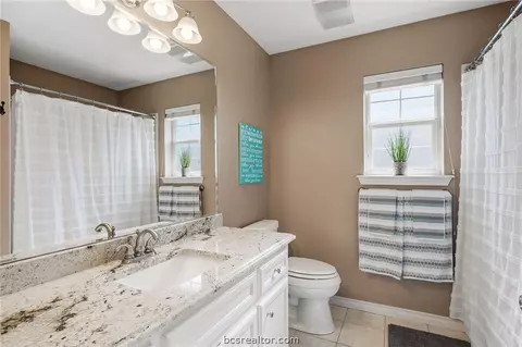 Bath - 3816 Park Hampton, Bryan, TX 77802 photo 3 of 3