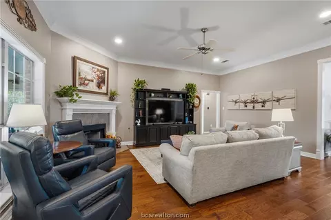 Living - 3816 Park Hampton, Bryan, TX 77802 photo 3 of 3