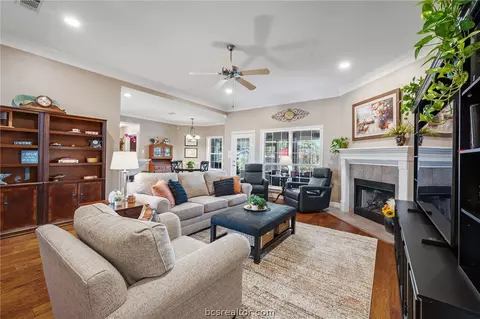 Living - 3816 Park Hampton, Bryan, TX 77802 photo 1 of 3