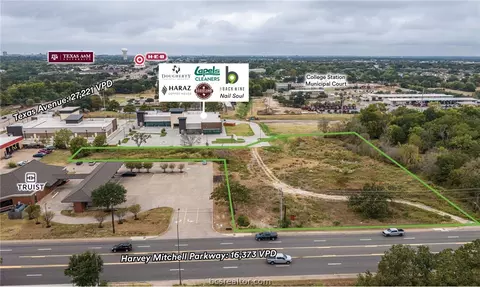 2735 Harvey Mitchell Pkwy S, College Station, TX 77840