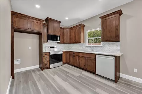 905 W Virginia St # B, Navasota, TX 77868