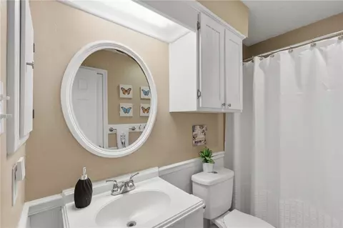 Bath - 3235 Red Robin Loop, Bryan, TX 77802 photo 2 of 2
