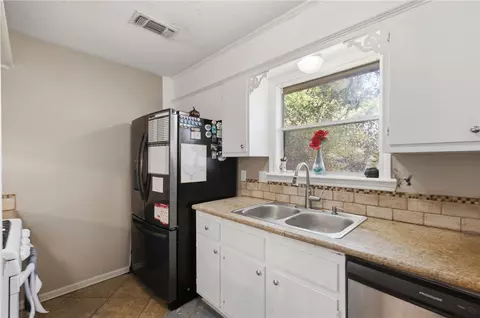Kitchen - 3235 Red Robin Loop, Bryan, TX 77802 photo 1 of 2